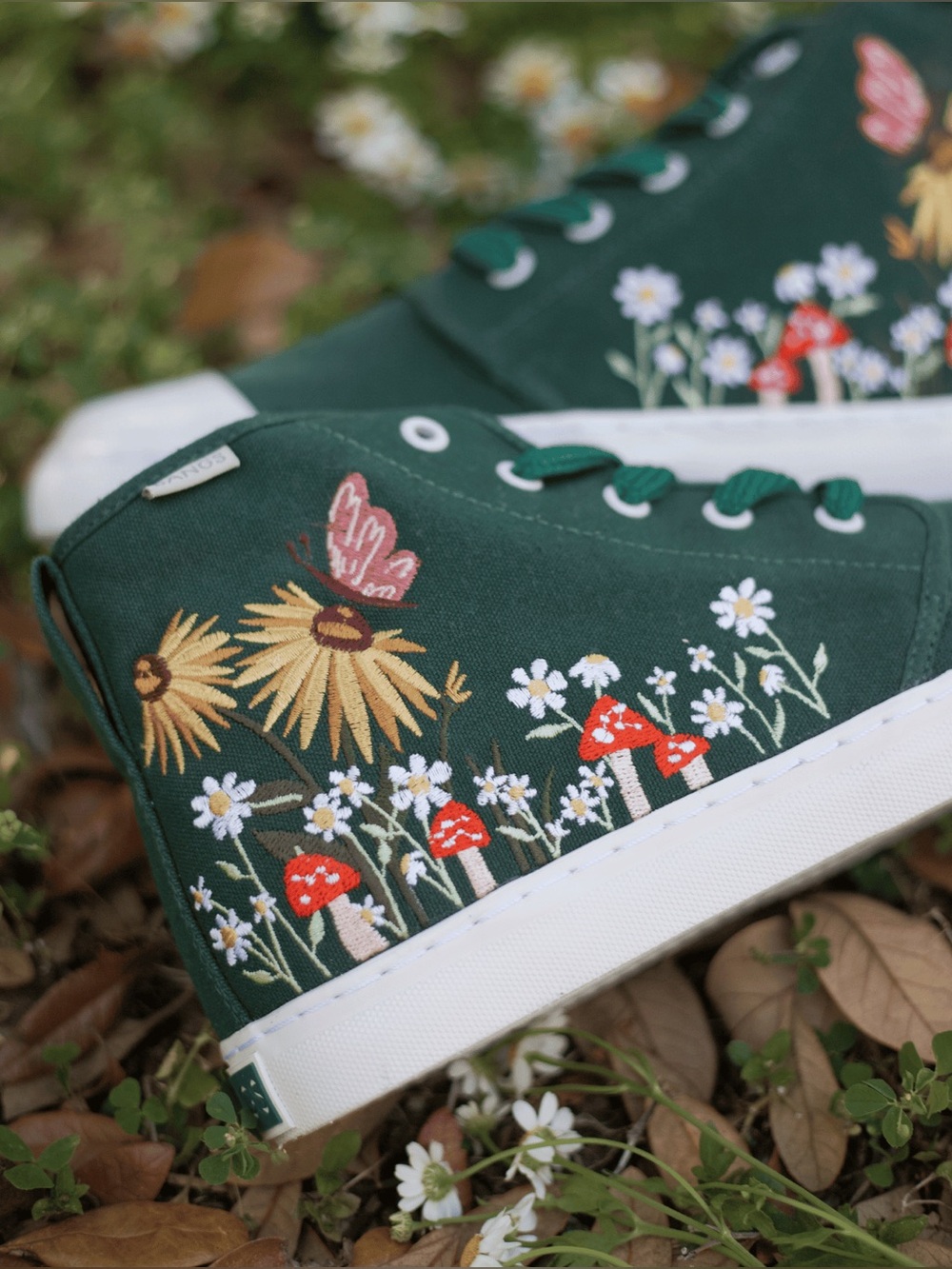 Bangs Fluttering Fields High Top Shoes - Picture 2 of 12